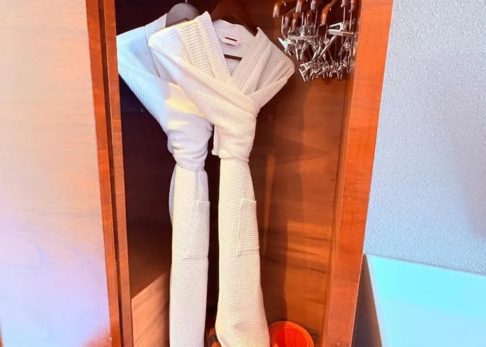 Stylish Queen In The Heart Of Playa Aparthotel *