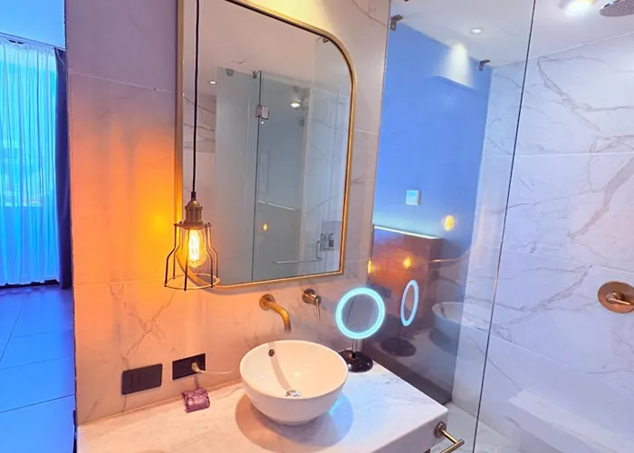 Aparthotel Stylish Queen In The Heart Of Playa *